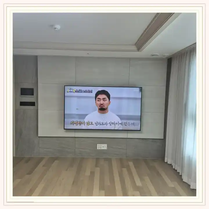 이지더원어반포레 무타공 벽걸이TV 설치 상담용 브라켓 참고 사진