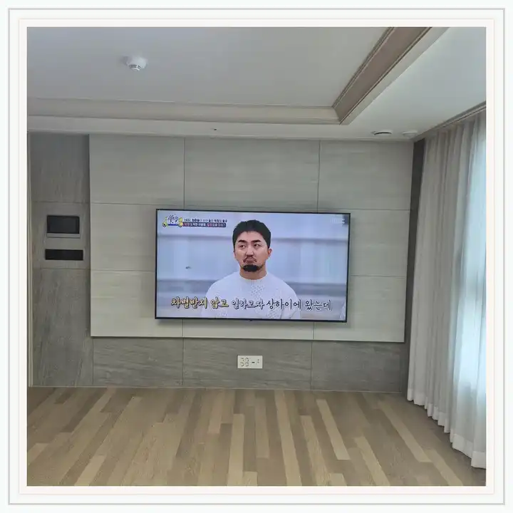 삼척트루엘시그니처 무타공 벽걸이TV 설치 상담용 브라켓 참고 사진